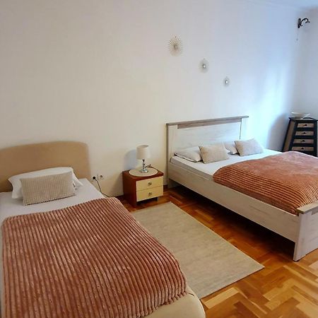City Center Apartment Szarajevó Kültér fotó