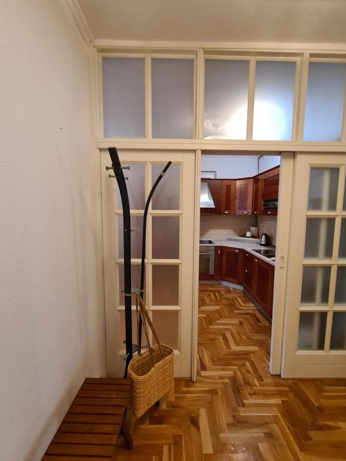 City Center Apartment Szarajevó Kültér fotó
